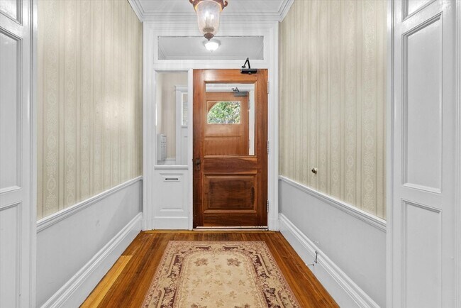 Photo - 1757 Beacon St Unit 3