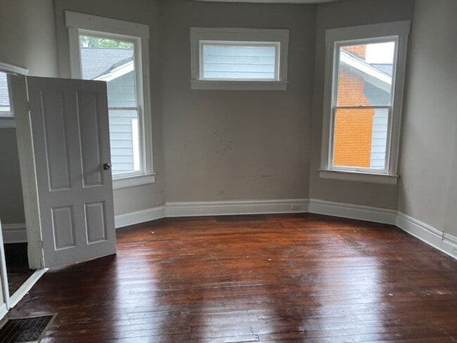 Photo - Three bedroom two bath house ready for a n...