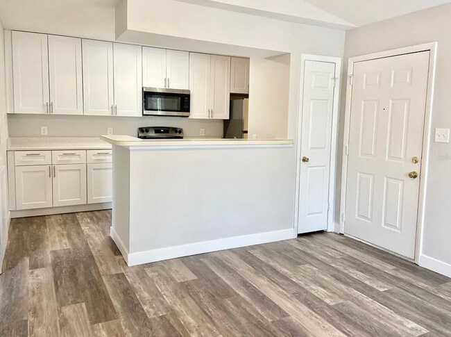 Photo - 4225 Thornbriar Ln Unit #305