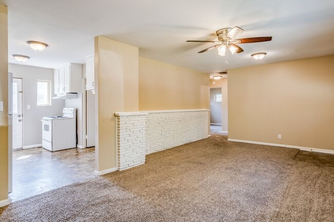Photo - Cozy 2 bedroom 1 bathroom duplex in Southe...