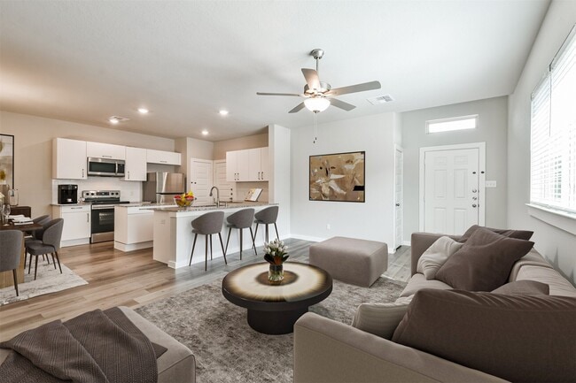 Building Photo - 25121 Pacific Wren Dr