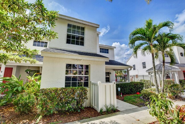 Photo - 12554 Westhampton Cir Townhome