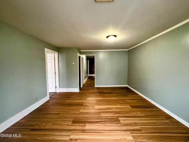 Photo - 838 Lancaster St Unit 2