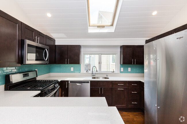 Building Photo - 71 Orchard St Unit 1 Rental