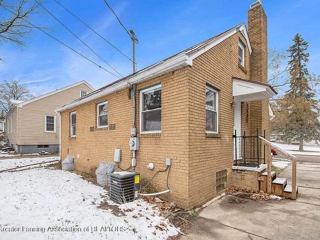 Photo - 1511 Pattengill Ave