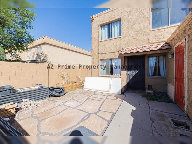 Photo - 4635 E Southgate Ave