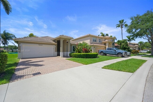 Photo - 16440 Ruby Lake