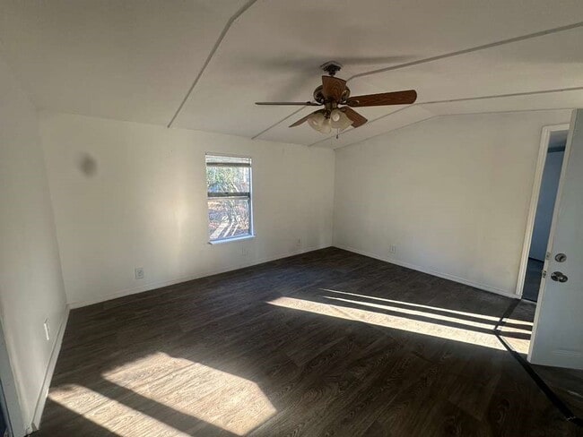 Photo - 24304 Oak Run