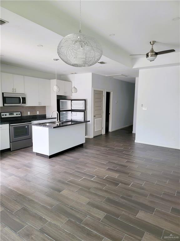Photo - 16 New Orleans Cir