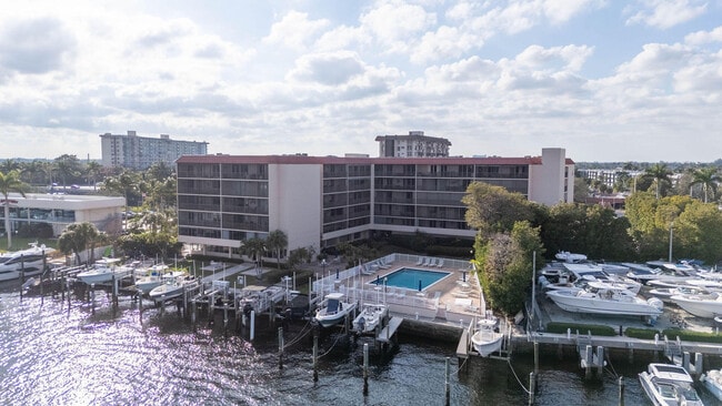 Photo - 740 S Federal Hwy Unidad 612