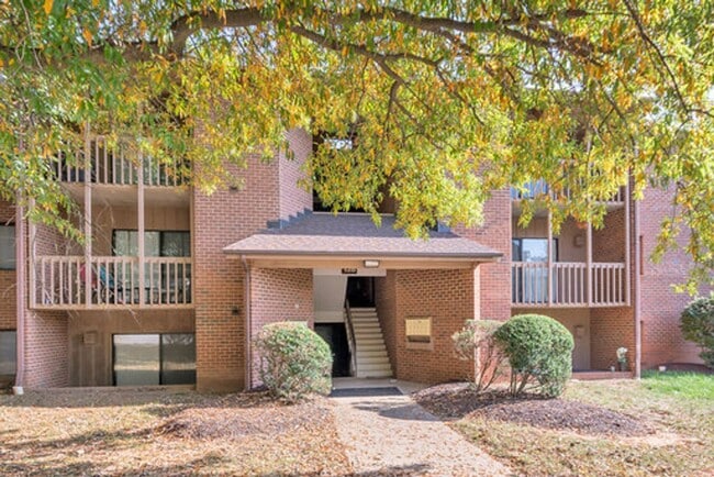Photo - 128 Turtle Creek #9