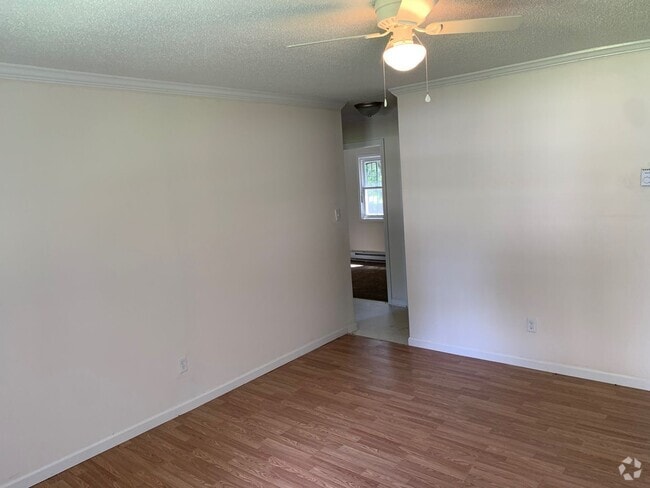 Building Photo - Main1212 A-B-C Unit Apt A