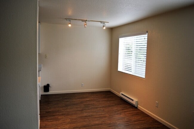 Photo - 9724 6th Ave NW Unidad Apt B