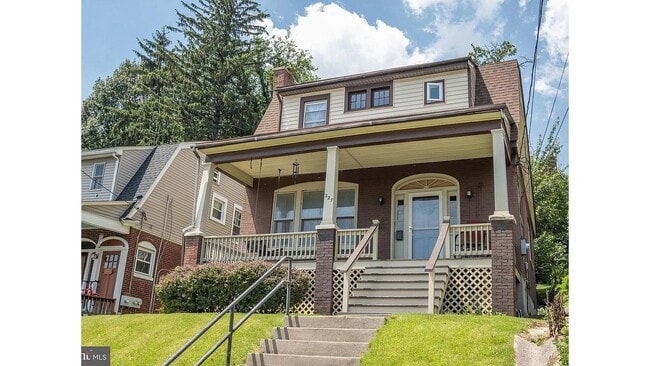 Photo - 227 walnut st