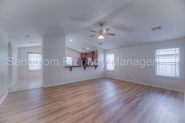 Photo - FOR LEASE | Jenks | Available Now!
