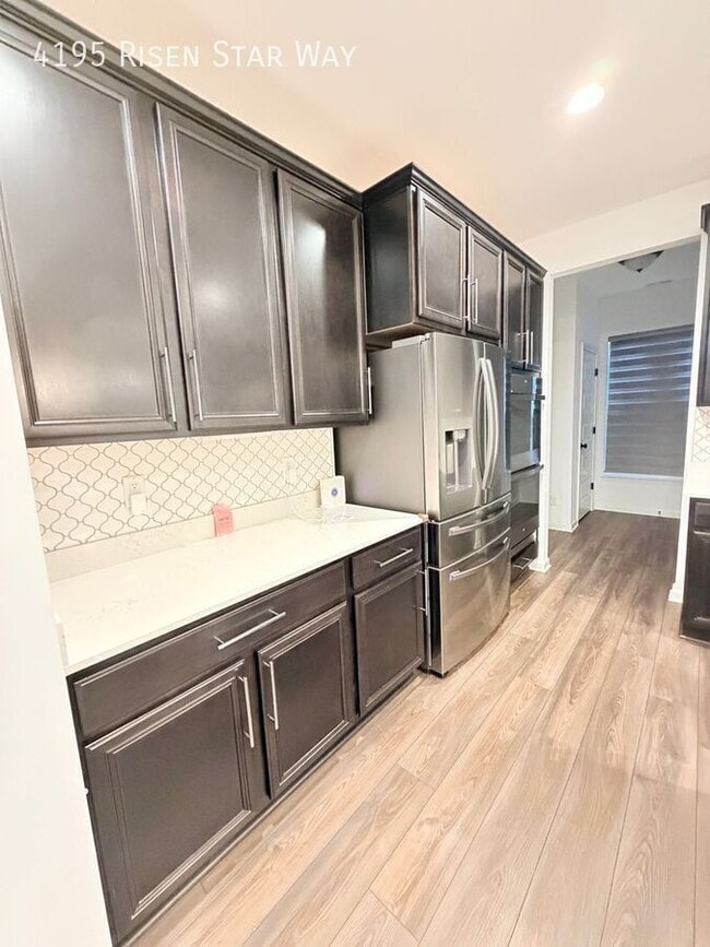 Photo - 4195 Risen Star Way