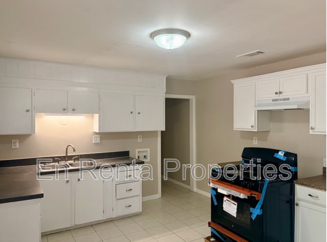 Photo - 1408 Cairn Cir