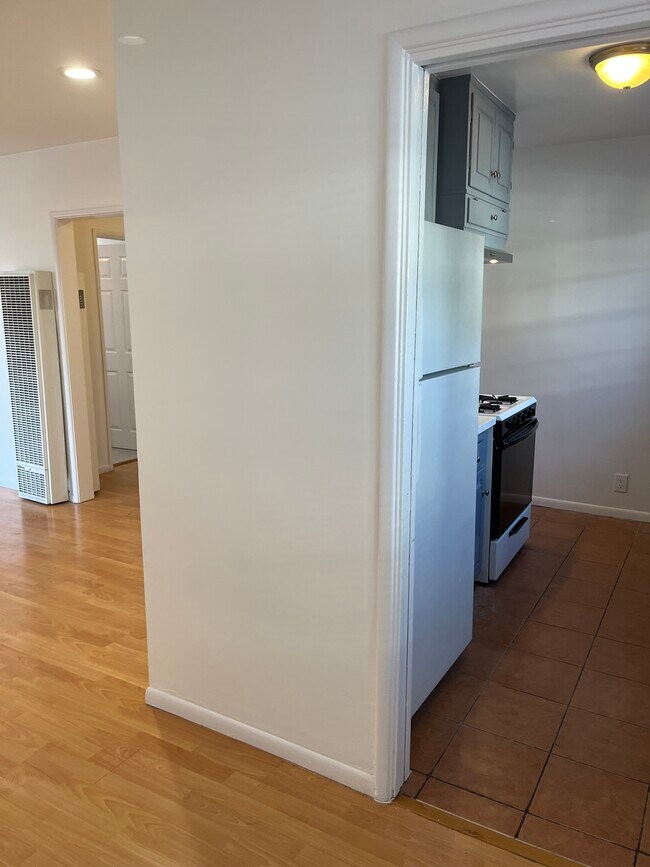 Photo - 11247 Camarillo St Unit 11247