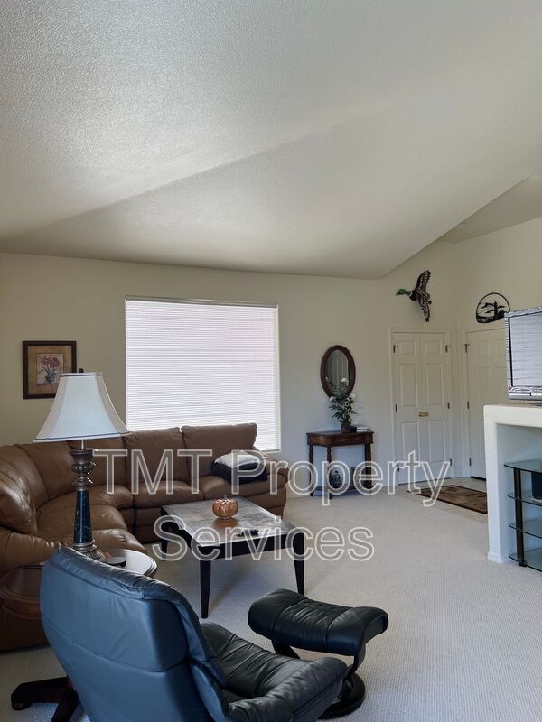 Photo - 6213 Kestrel Ln