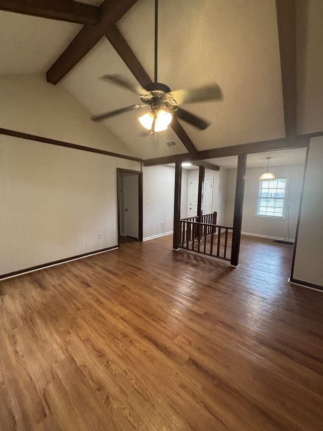 Photo - 3 Bed/2 Bath Ranch Style Home!