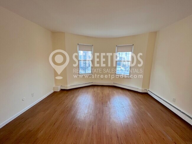 78 S Huntington Ave Unidad 1