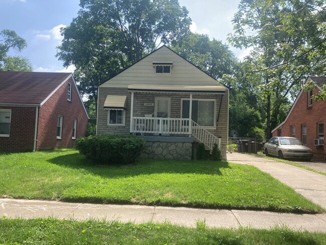 Building Photo - 18428 Brady