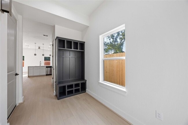 Photo - 5222 Gold St Unit B