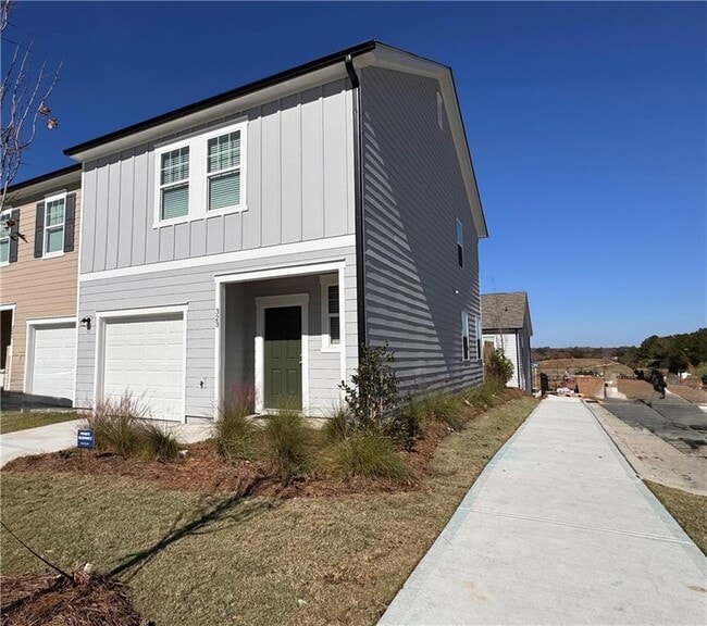 Photo - 323 Winton Wy