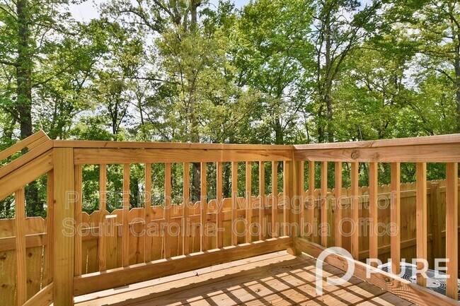 Photo - 225 Northwood St