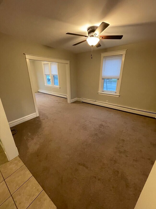 Photo - AVAILABLE Immediately! - Gorgeous 3 Bedroom 1 Bath Single Family Home!