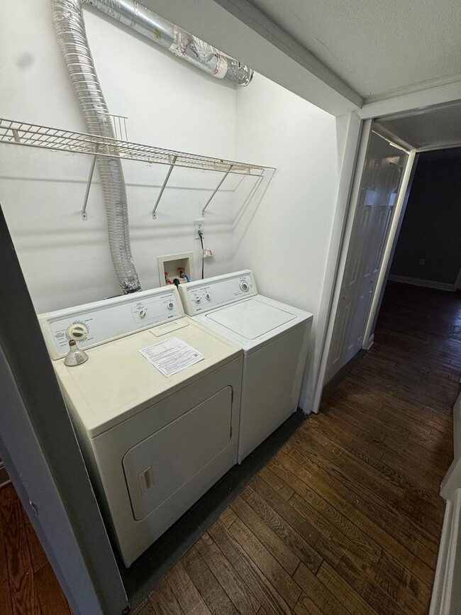 Photo - 311 52nd St Unit A