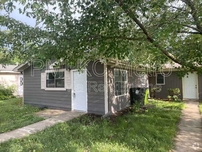 Building Photo - 103 E Sunrise Dr Rental