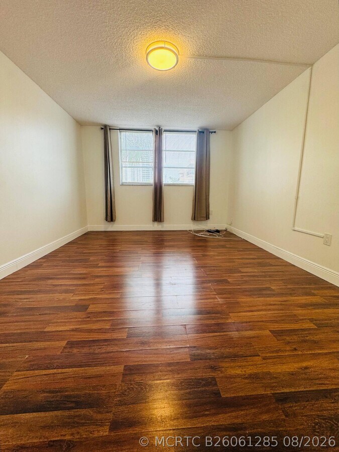 Photo - 3849 NE 169th St Unit 204