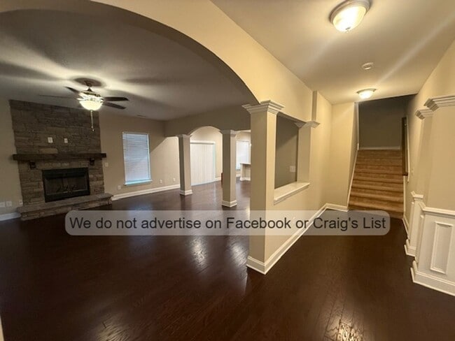 Photo - Carolina Lakes- Maplewood Drive