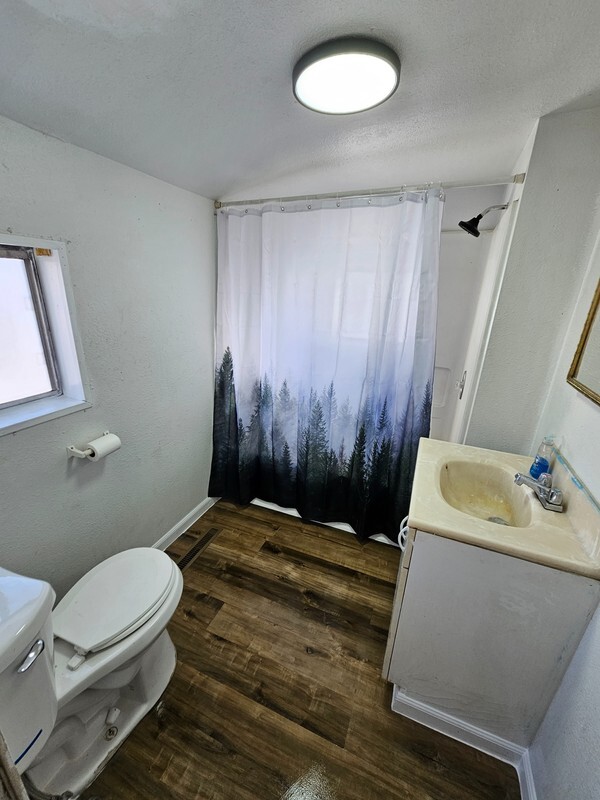 Photo - 157 Roosevelt St