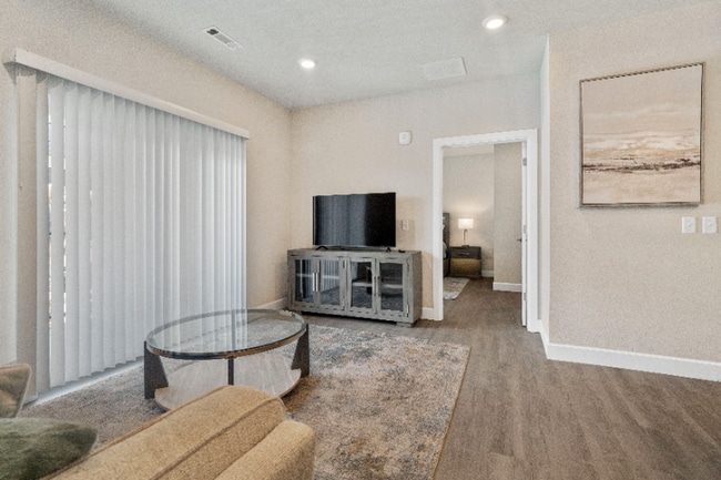 Photo - 1501 SW Aileron Cir Unit 104 ADA Compliant