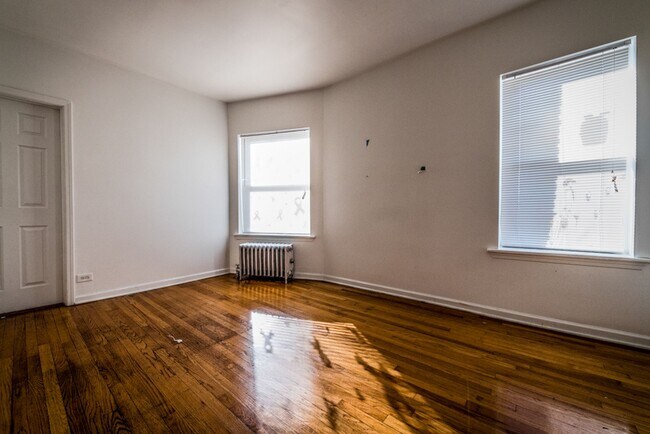 8141 S Kingston