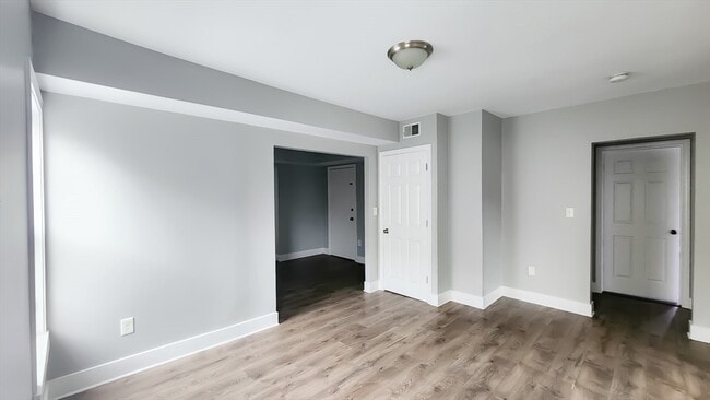 Photo - 2 Wall St Unit 1