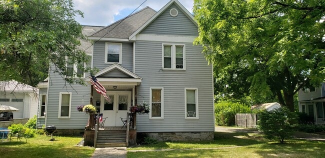 5 Robie St Unit 101