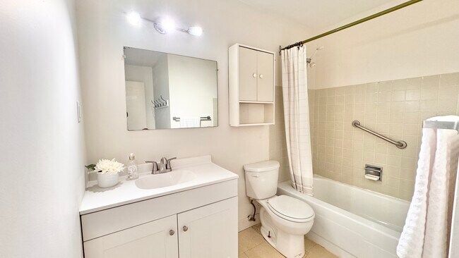 Photo - 135 Chandler Dr