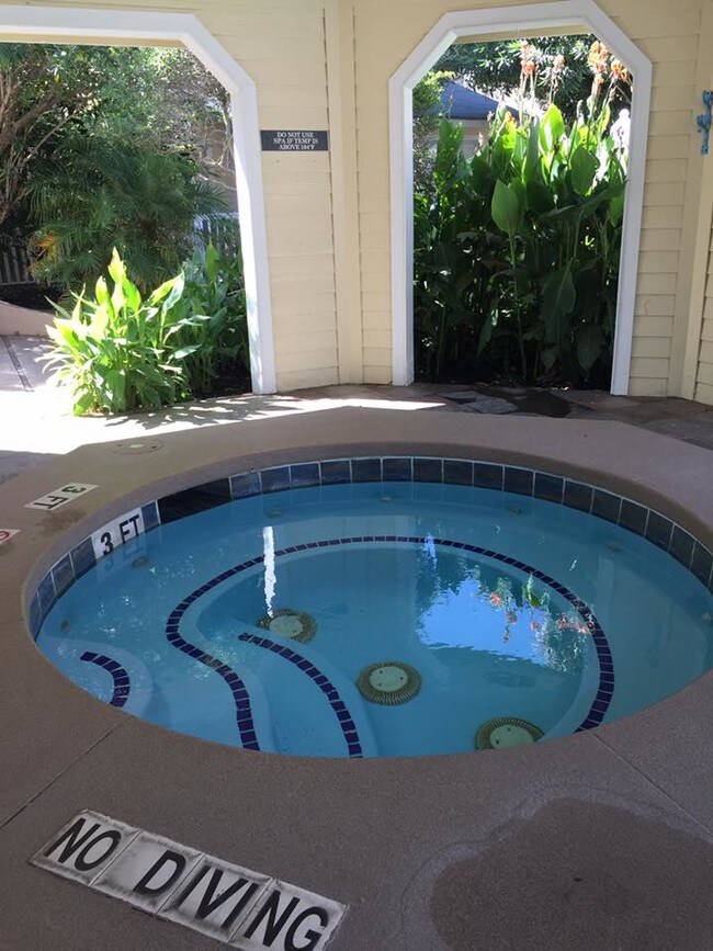 Broadwater Apartments For Rent in Galveston, TX