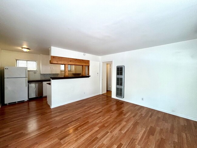 Photo - 3304 Tom Green St