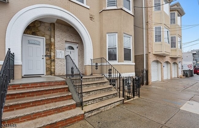 Photo - 42 Rowland St Unit 2