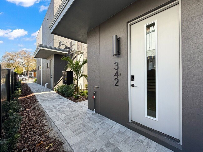 Photo - 342 14th St N