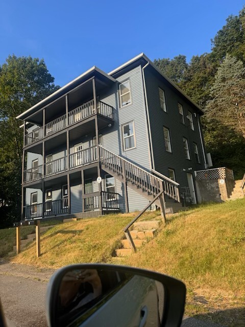 Photo - 16 Saint John St