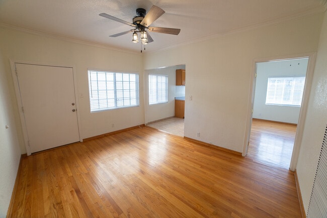 Photo - 2326 Pacific Ave Unit 5