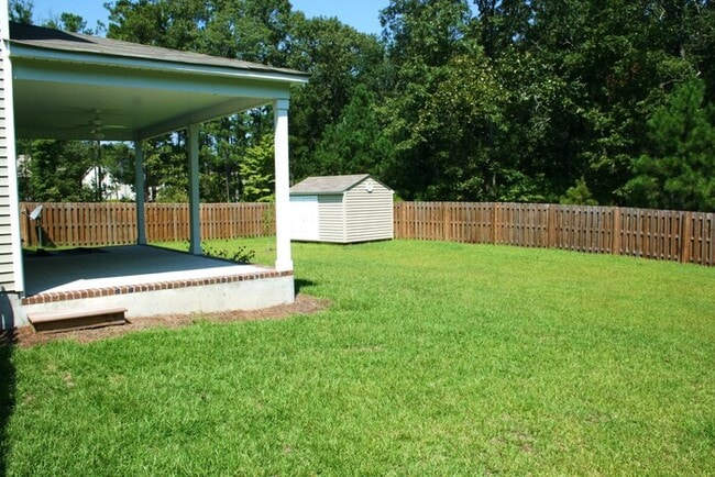 Photo - 4 bedroom cul de sac lot