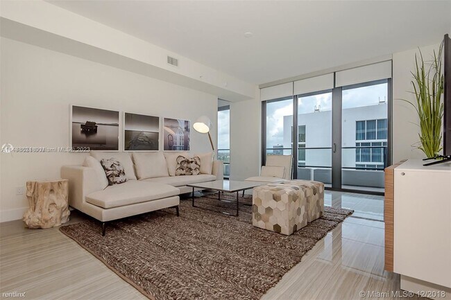 Photo - 1 br, 2 bath Condo - 2960 NE 207th St Unit... Unidad 702