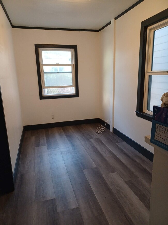Photo - 233 Leland Ave Unidad 233 LELAND AVE SF Apt A