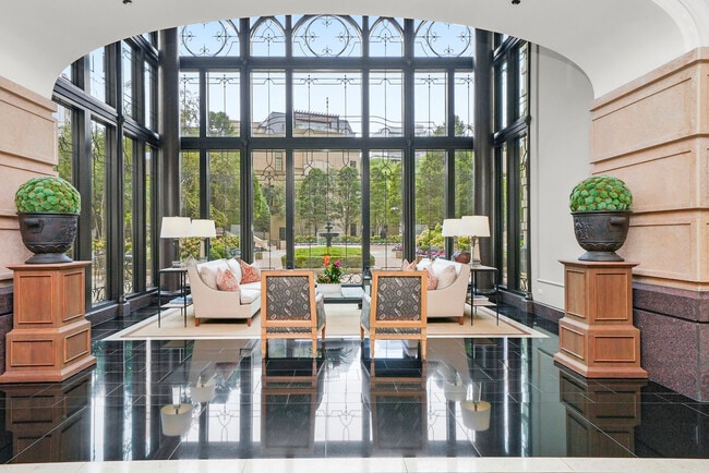 Photo - 2550 N Lakeview Ave Unit 2103N